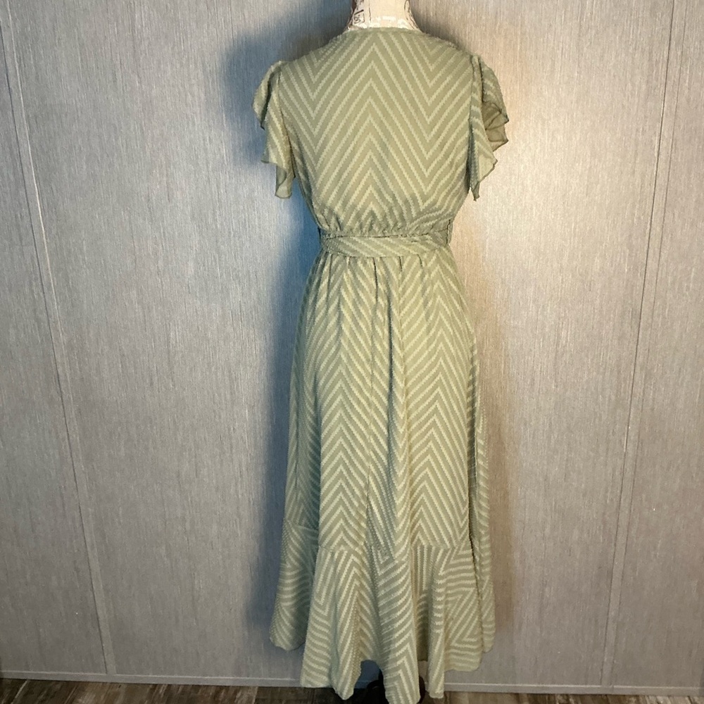 Chic Sage Striped High Low Dress Size XS - Picture 7 of 12